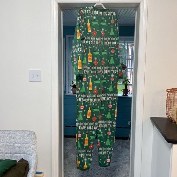 Rum themed Christmas Pajamas Large - Picture 6 of 11